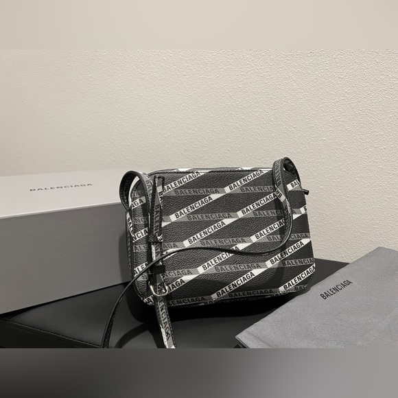 Balenciaga Coated Canvas Losange Monogram S Camera Bag Black Grey - Picture 1 of 6